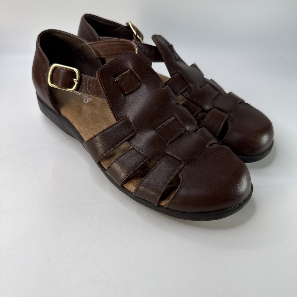 Walking Cradles Womens Angel Closed toe shoes brown size 8 1/2 B